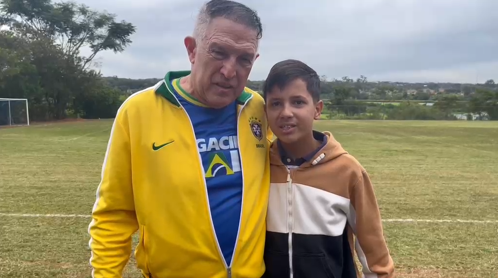 Jovem Mizael Cavalcante, agradece a Agaciel e ao Hospital da Criança pela cura da Leucemia