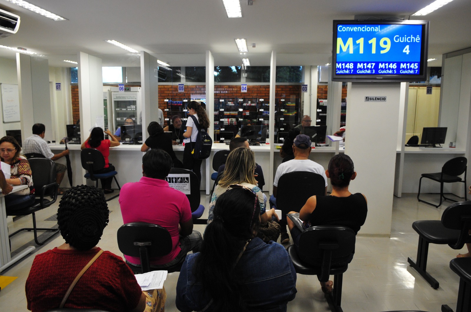 TCDF apura demora de até quatro horas na Farmácia de Alto Custo do DF