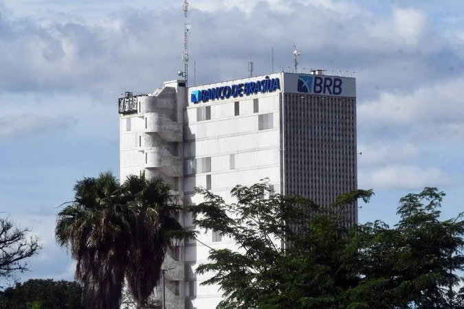 PCDF e MPDFT cumprem mandados de busca e apreensão contra suspeitos de fraudar BRB