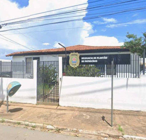 Mulher mata companheiro, alega legítima defesa e é liberada
