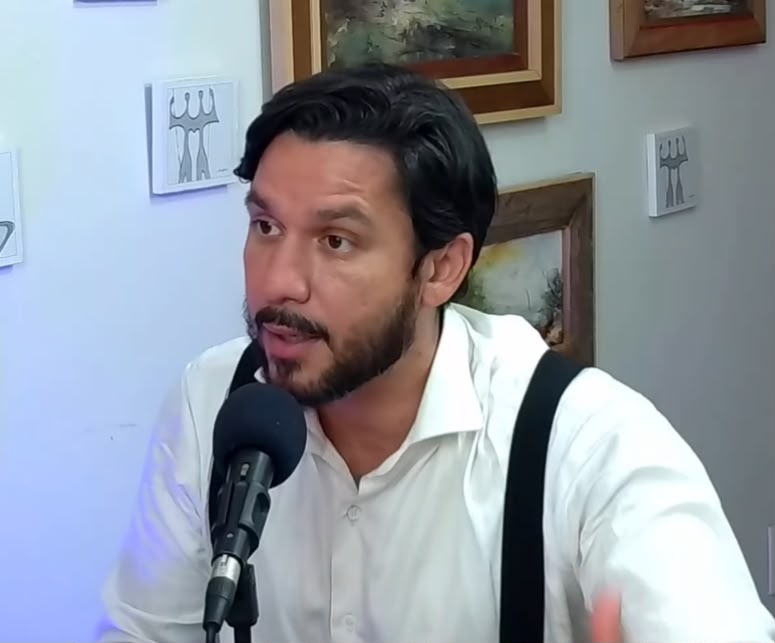 Paulo Sá cresce em pesquisas internas e desponta como nome em ascensão para a Câmara Federal